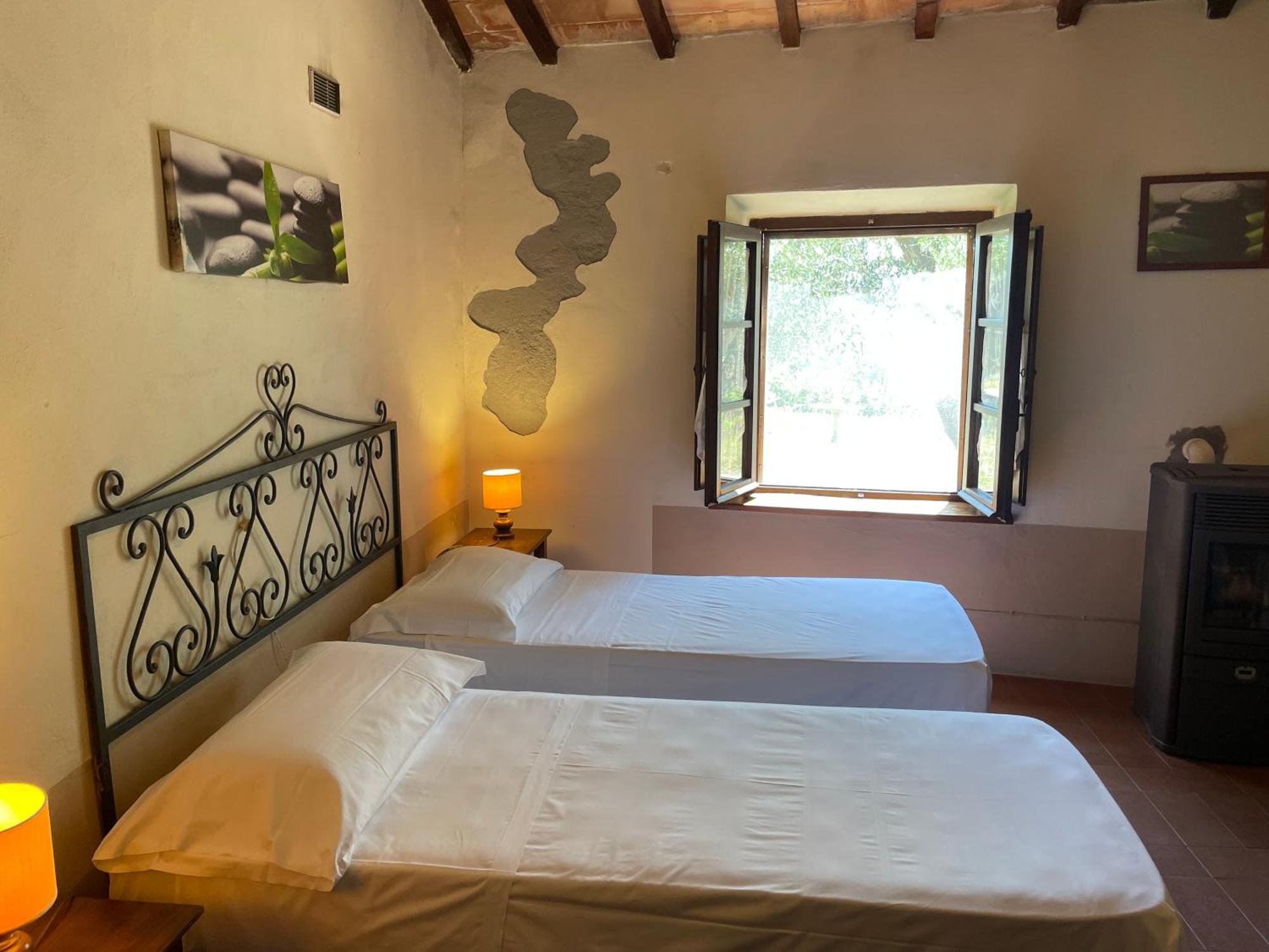 Castello Di Selvole (Adults Only) Guest House Vagliagli Exterior photo