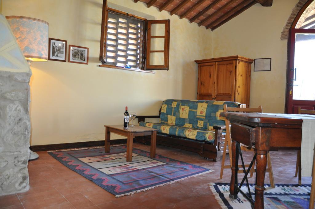 Castello Di Selvole (Adults Only) Guest House Vagliagli Exterior photo